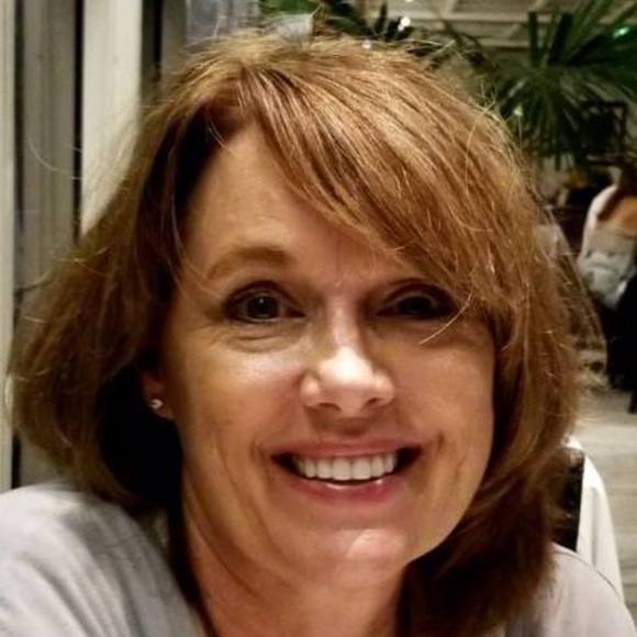 Meet your Posher, Beth - Picture 1 of 1